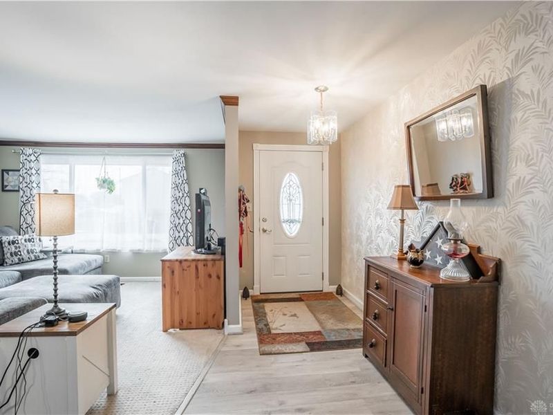 440 Katy Lane, Englewood, OH 45322 Photo 3