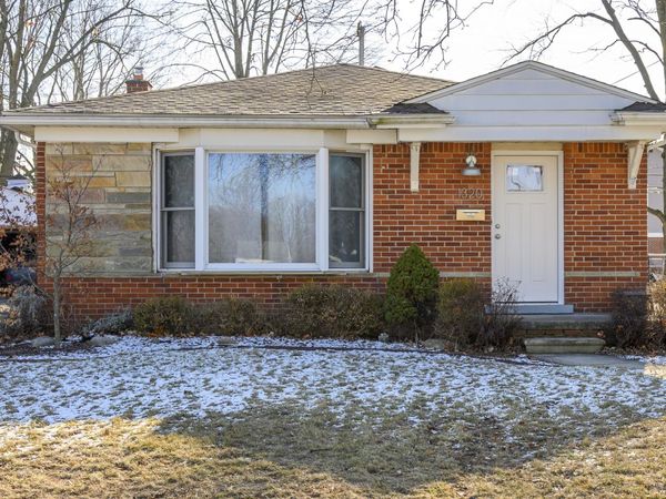 1320 Montrose Avenue, Royal Oak, MI 48073
