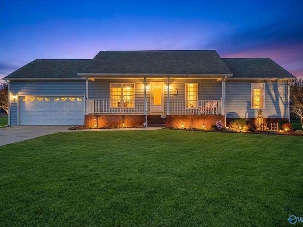 25151 Scarlett Lane, Athens, AL 35613
