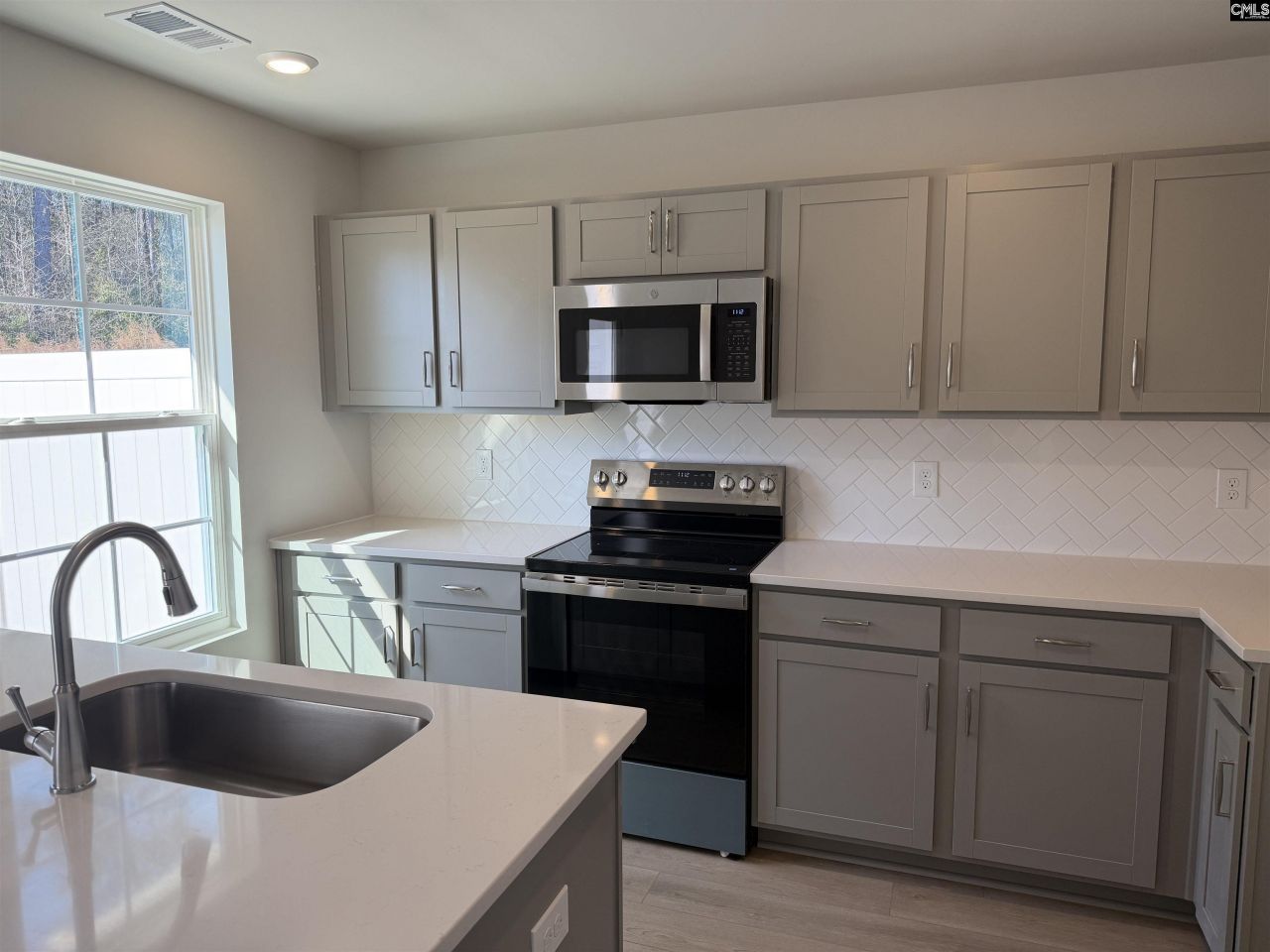 163 Carr Lane  Photo 7