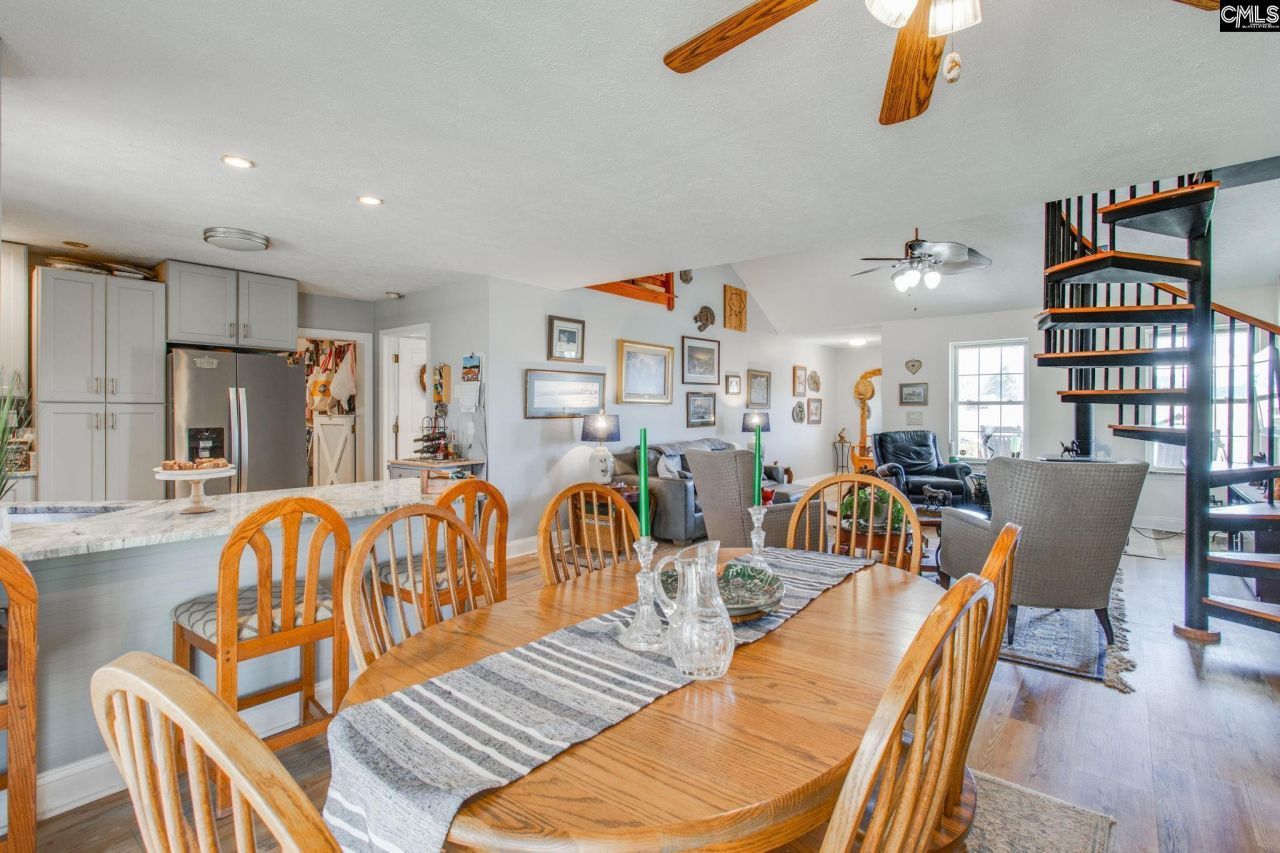 1080 Fox Young Road Photo 14