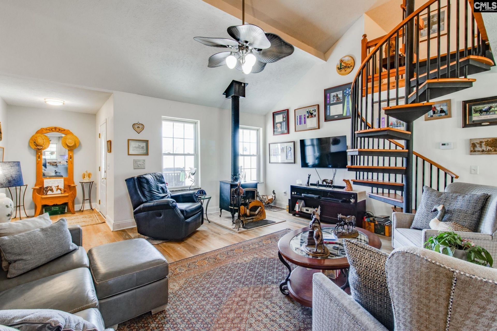 1080 Fox Young Road Photo 17