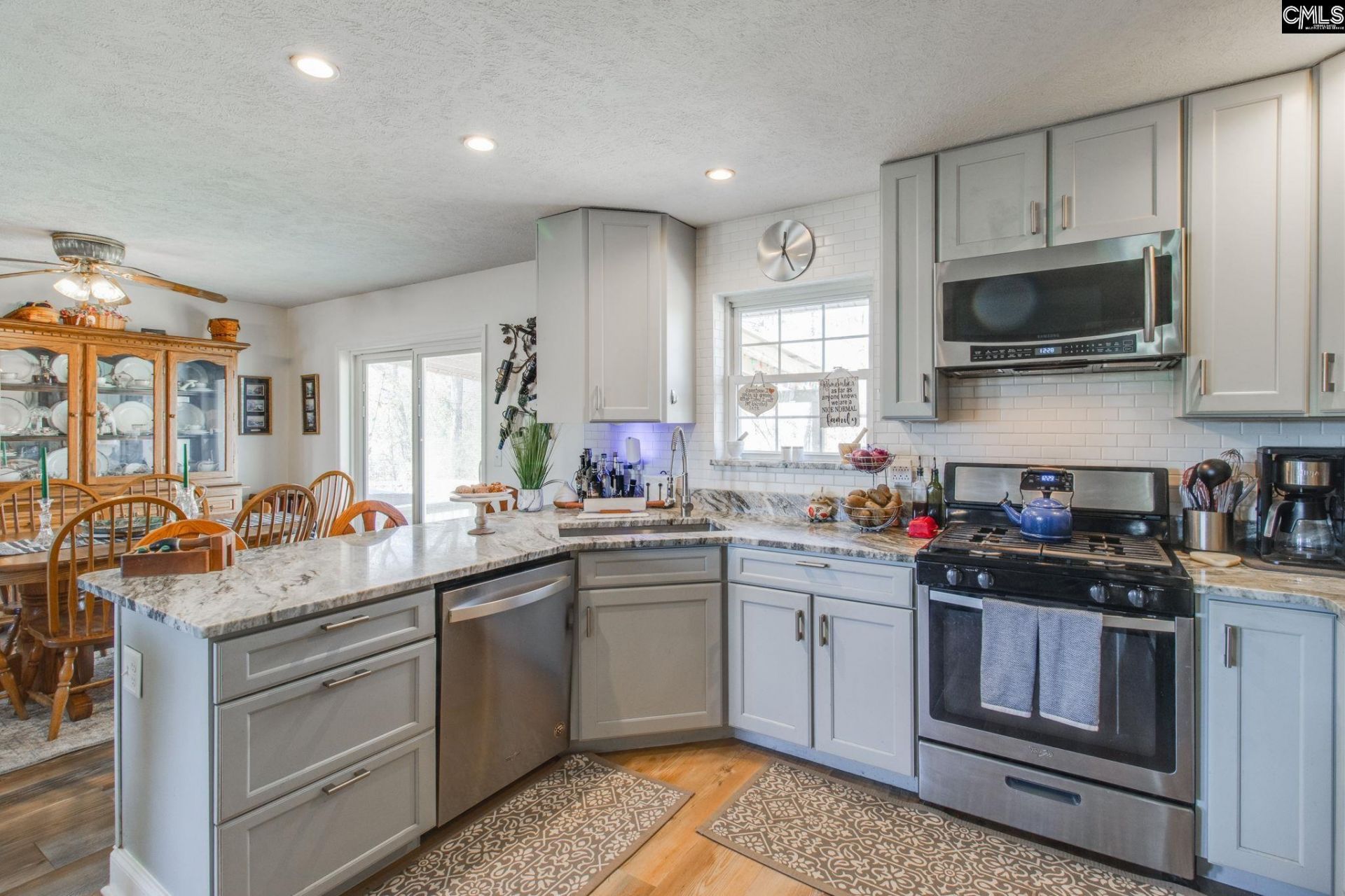 1080 Fox Young Road Photo 21
