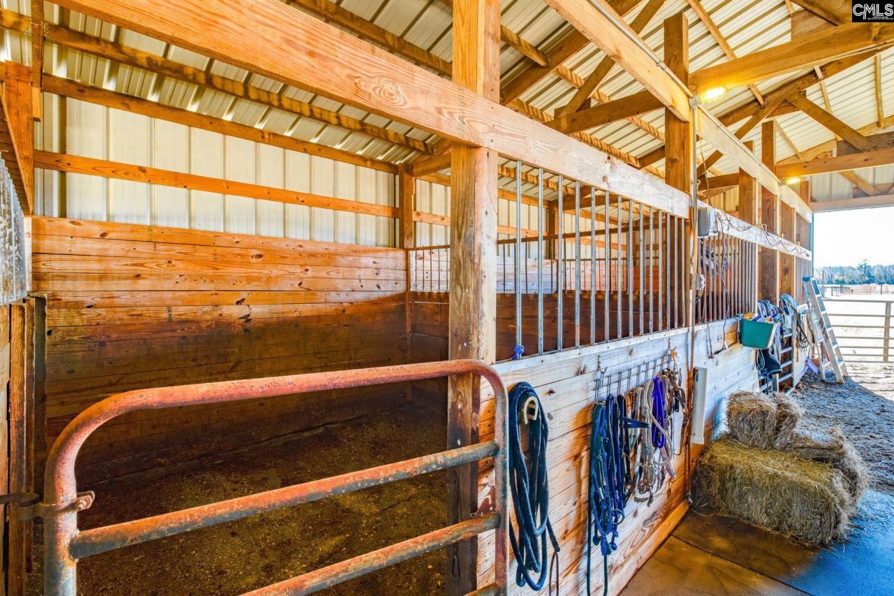 1080 Fox Young Road Photo 46