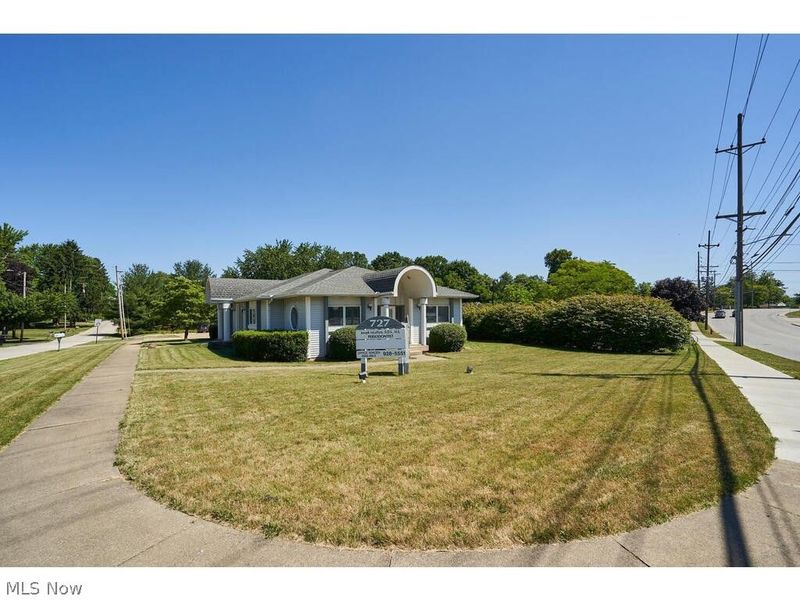 727 Graham Road, Stow, OH 44224 Photo 1