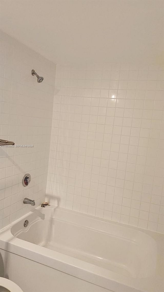 10 SW South River Dr, Unit 802, Miami, FL 33130 Photo