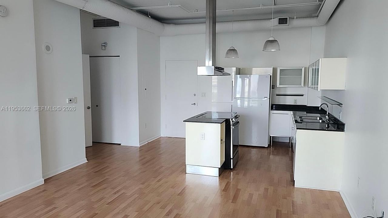 10 SW South River Dr, Unit 802, Miami, FL 33130 Photo