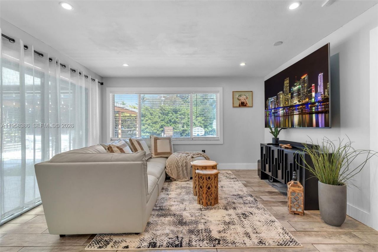 13741 SW 72nd Ter, Miami, FL 33183 Photo