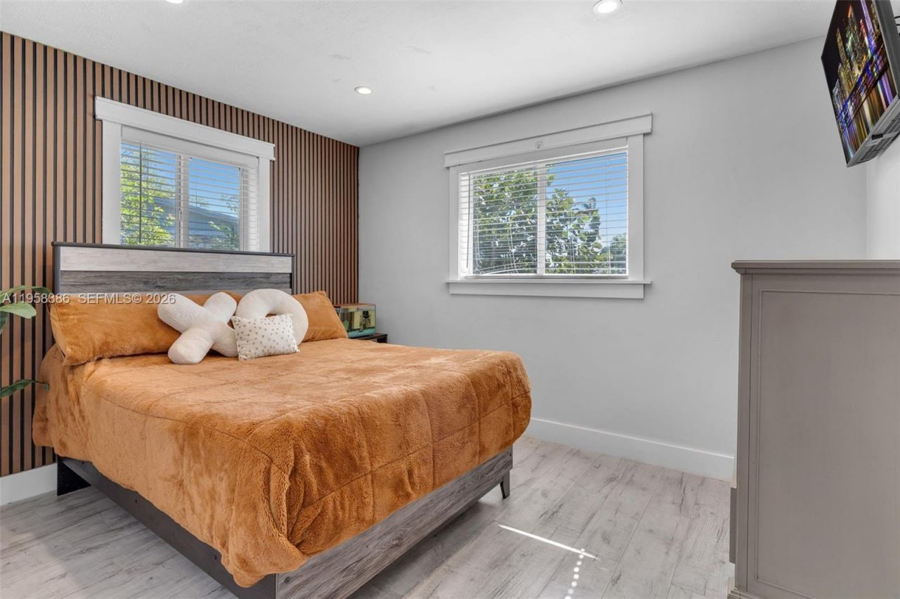 13741 SW 72nd Ter, Miami, FL 33183 Photo