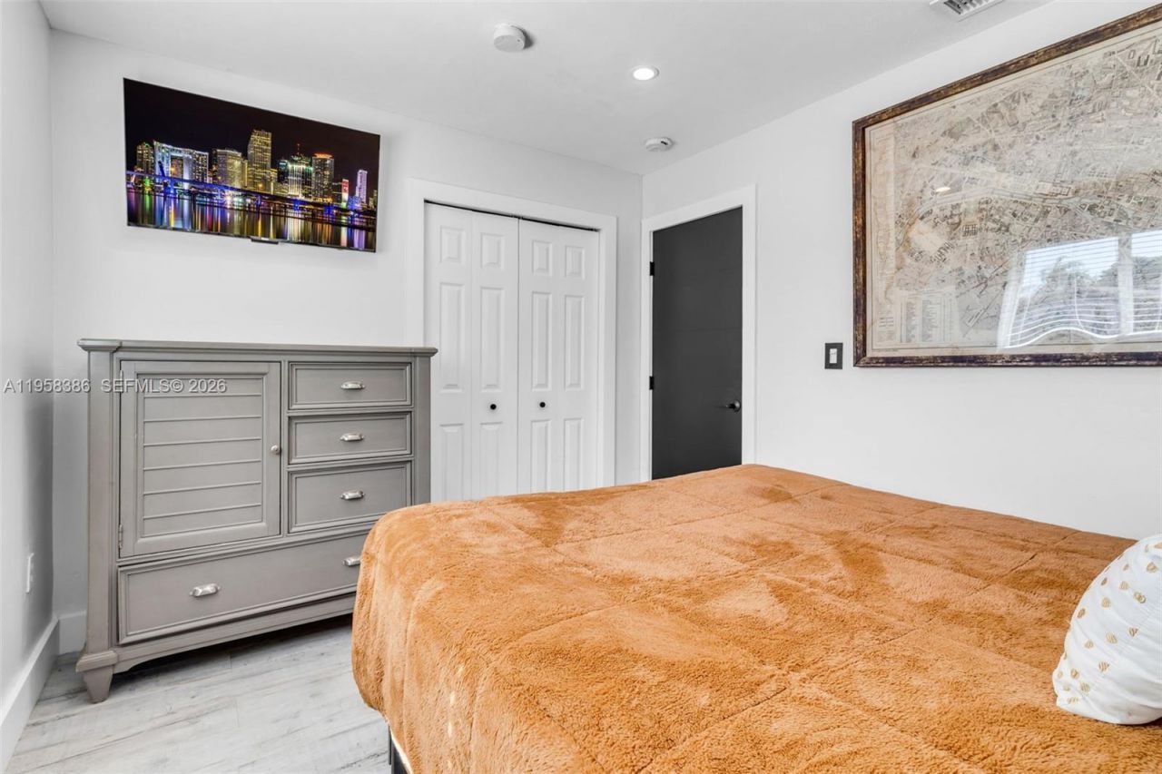 13741 SW 72nd Ter, Miami, FL 33183 Photo