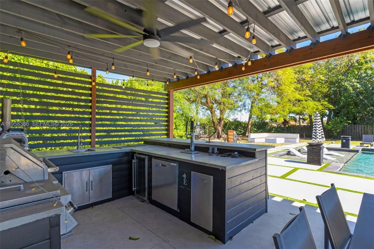 13741 SW 72nd Ter, Miami, FL 33183 Photo