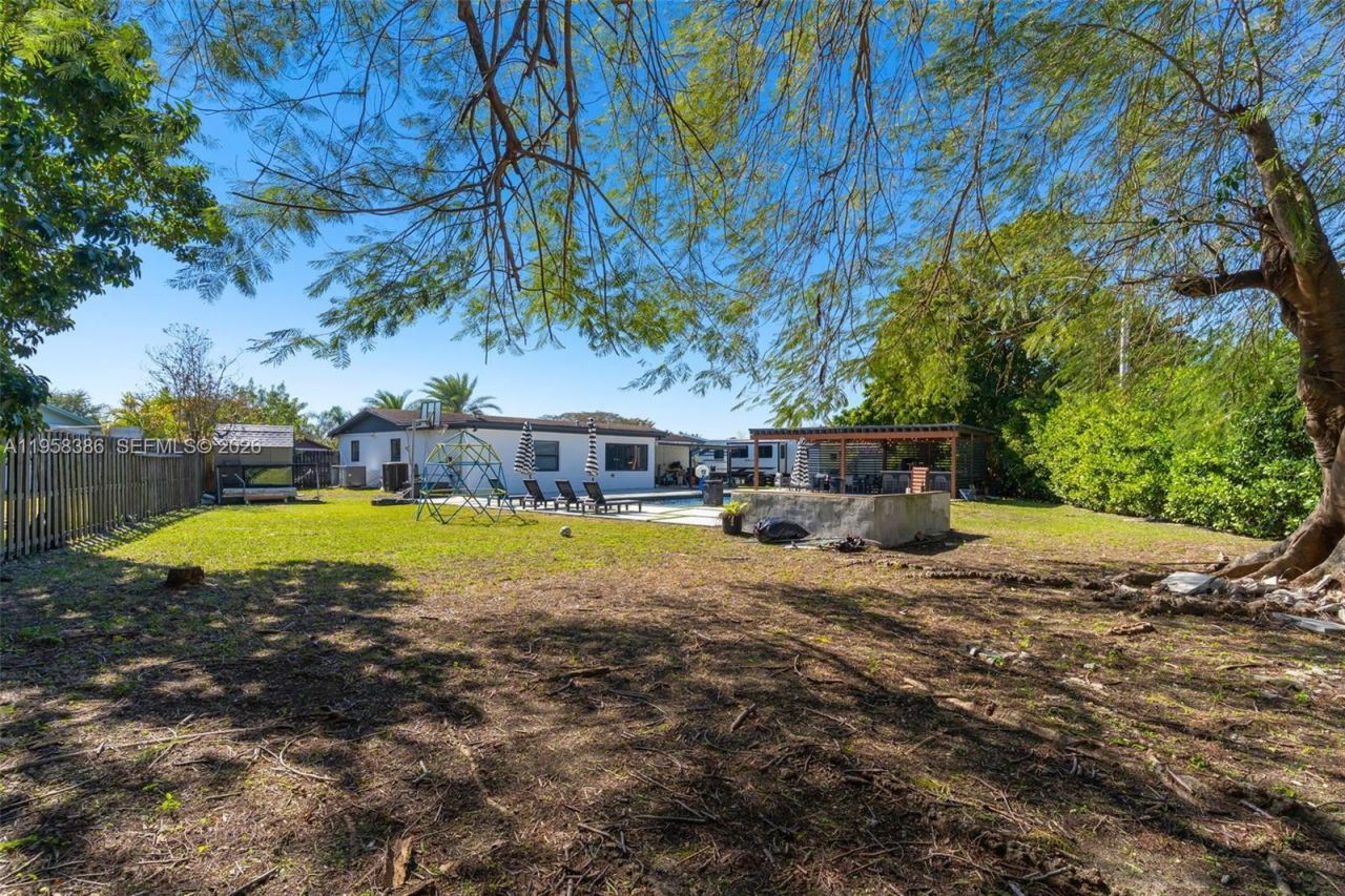 13741 SW 72nd Ter, Miami, FL 33183 Photo