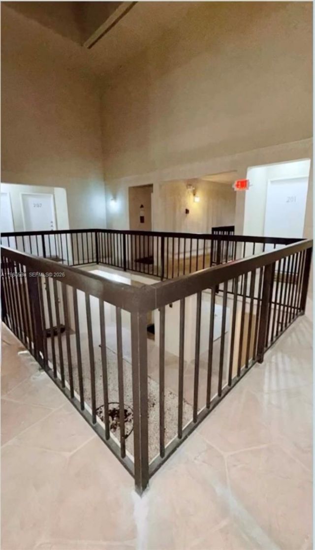 660 W Park Dr , Unit 1-201, Miami, FL 33172 Photo