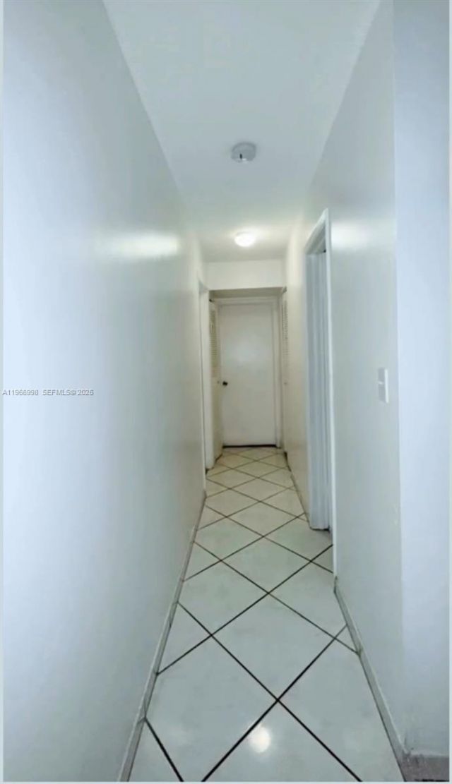 660 W Park Dr , Unit 1-201, Miami, FL 33172 Photo