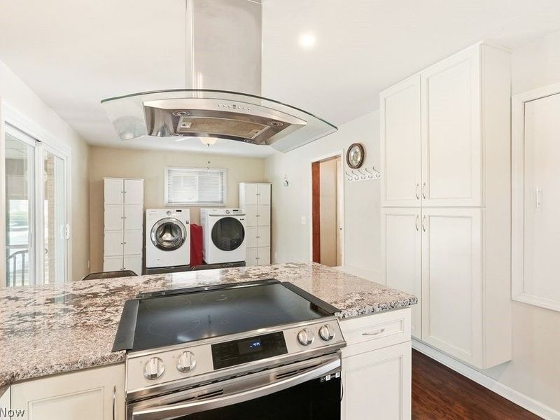 8280 Royal Ridge Drive, Parma, OH 44129 Photo 13