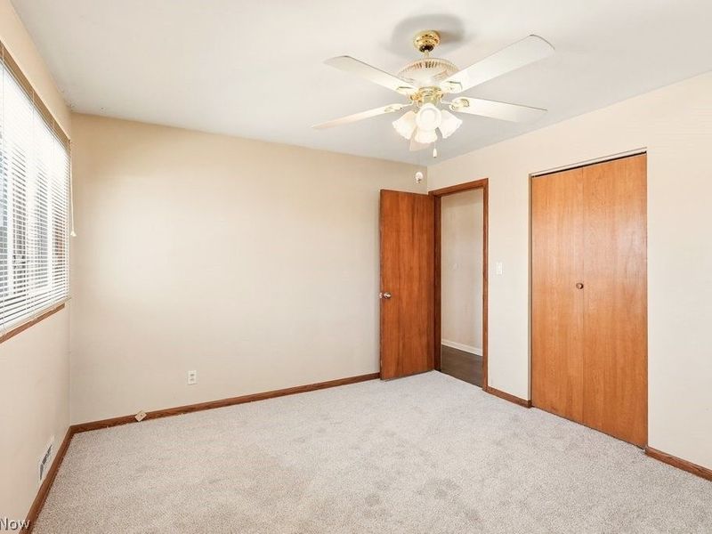 8280 Royal Ridge Drive, Parma, OH 44129 Photo 22