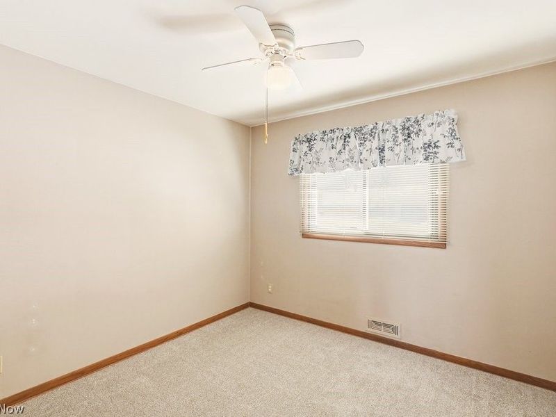 8280 Royal Ridge Drive, Parma, OH 44129 Photo 24