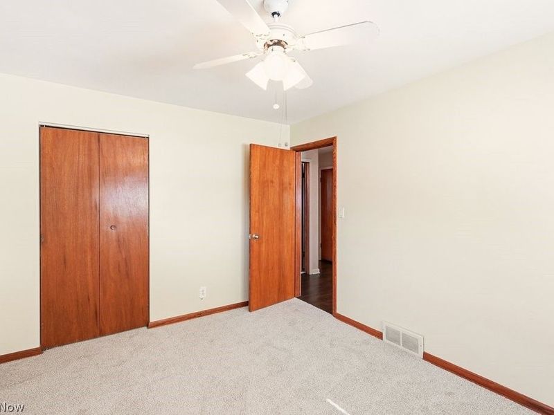 8280 Royal Ridge Drive, Parma, OH 44129 Photo 27