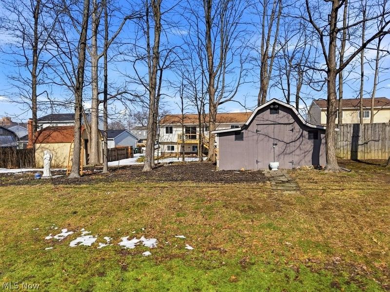 8280 Royal Ridge Drive, Parma, OH 44129 Photo 35