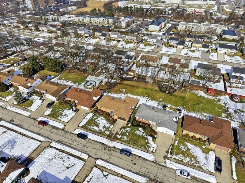 8280 Royal Ridge Drive, Parma, OH 44129 Photo 40