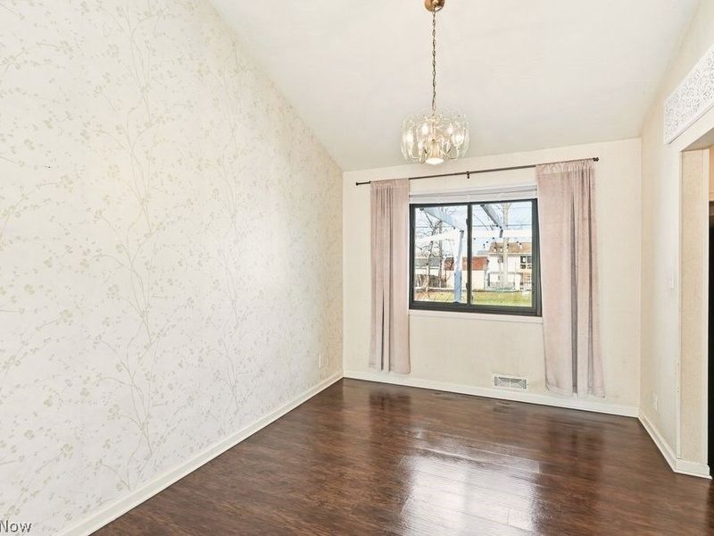 8280 Royal Ridge Drive, Parma, OH 44129 Photo 7