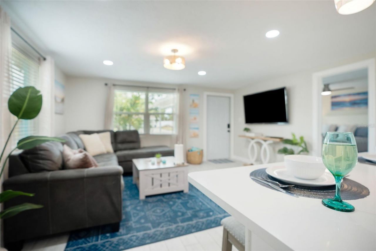 1004 67th Avenue W, Bradenton, FL 34207 Photo