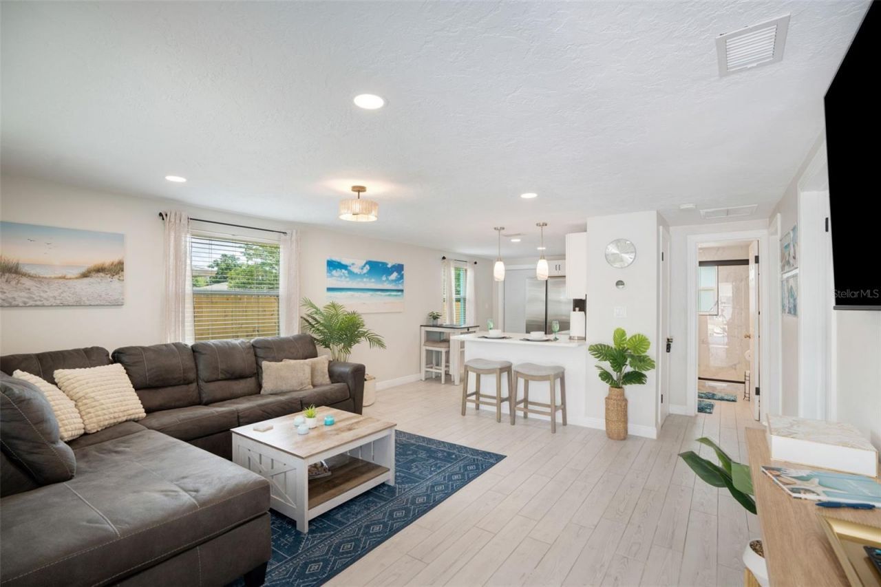 1004 67th Avenue W, Bradenton, FL 34207 Photo