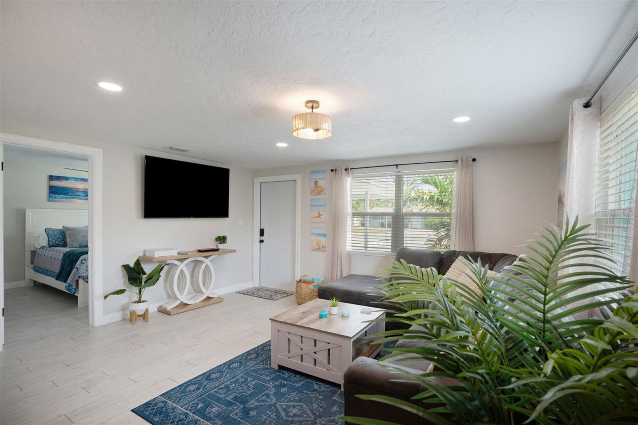 1004 67th Avenue W, Bradenton, FL 34207 Photo