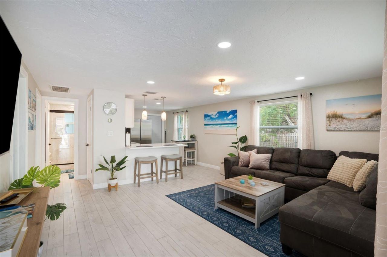 1004 67th Avenue W, Bradenton, FL 34207 Photo