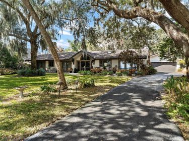 9175 SILVER LAKE DRIVE, LEESBURG, FL 34788