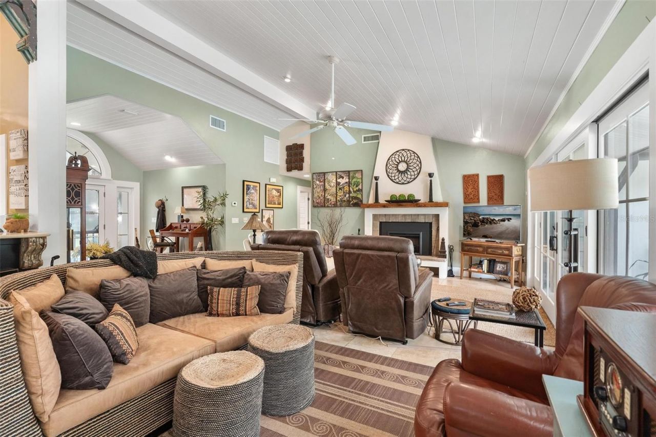 9175 Silver Lake Drive, Leesburg, FL 34788 Photo