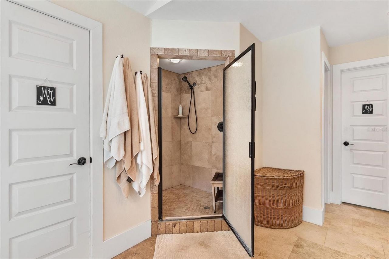 9175 Silver Lake Drive, Leesburg, FL 34788 Photo