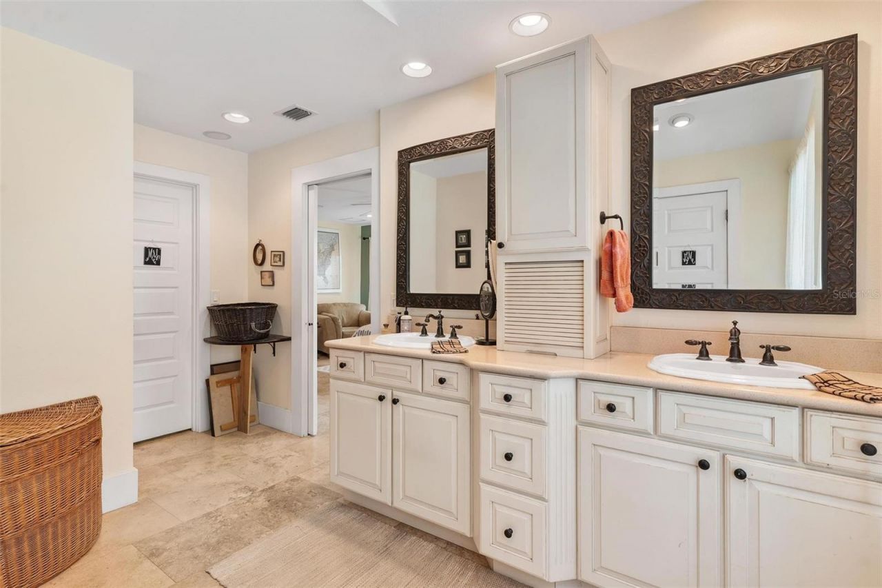 9175 Silver Lake Drive, Leesburg, FL 34788 Photo