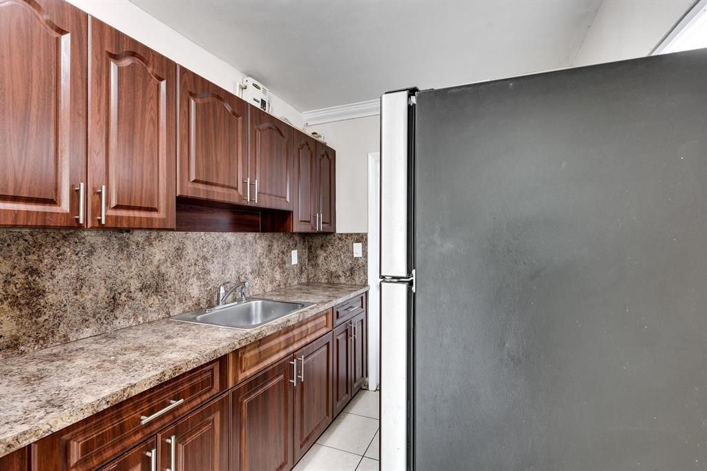729 NW 17th Avenue, Fort Lauderdale, FL 33311 Photo