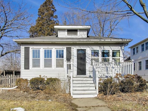 440 W Main Street, Barrington, IL 60010