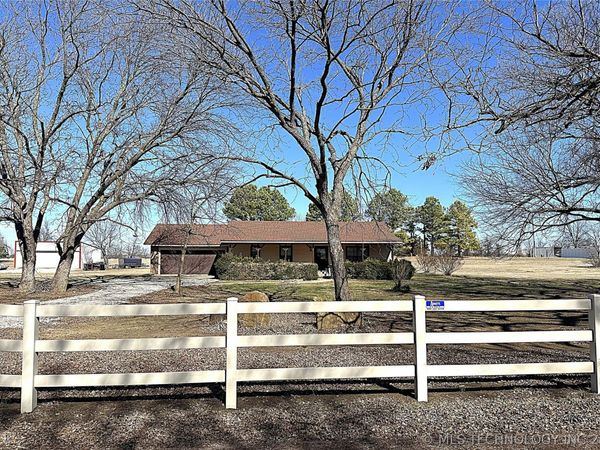 3818 Memorial, Lone Grove, OK 73443