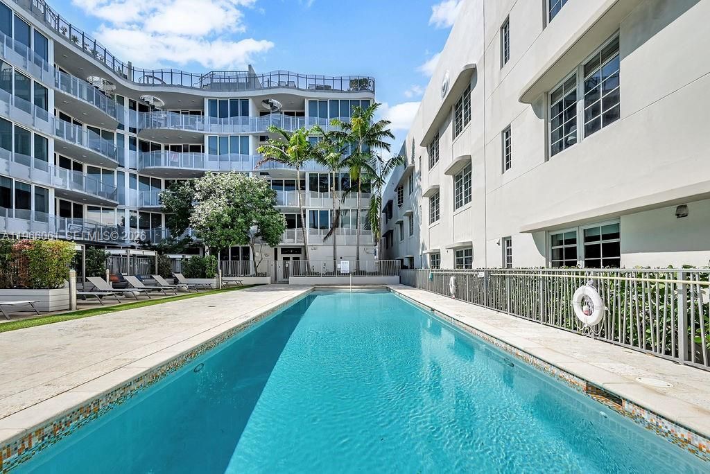 2155 Washington Ct, Unit 403, Miami Beach, FL 33139 Photo