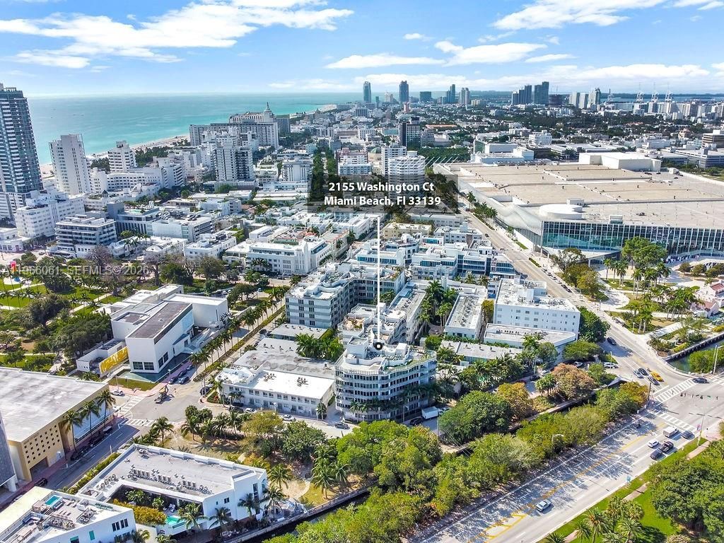 2155 Washington Ct, Unit 403, Miami Beach, FL 33139 Photo