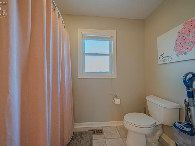 11101 W Genzman Road, Oak Harbor, OH 43449 Photo 26