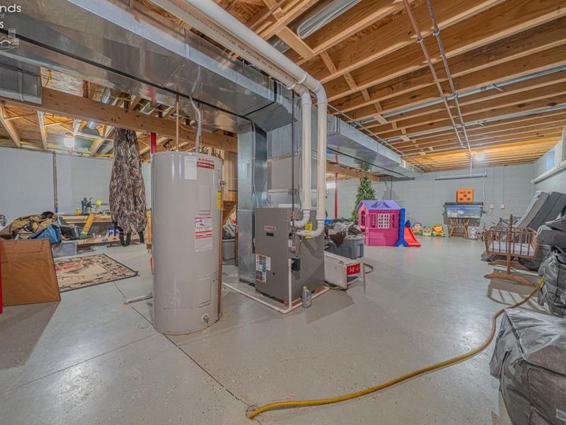 11101 W Genzman Road, Oak Harbor, OH 43449 Photo 32