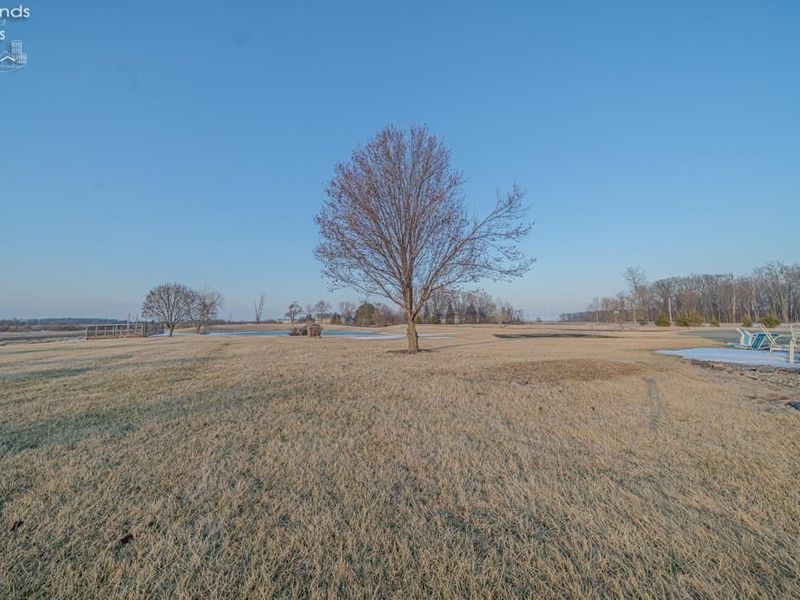 11101 W Genzman Road, Oak Harbor, OH 43449 Photo 5