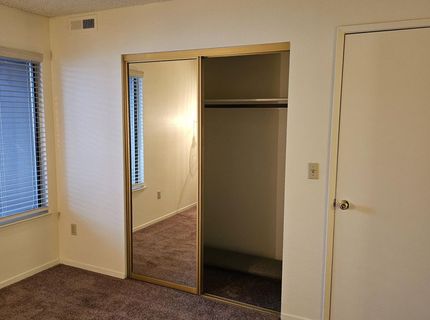 1465 E Peckham Lane, Unit 55, Reno, NV 89502 Photo