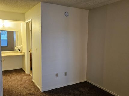 1465 E Peckham Lane, Unit 55, Reno, NV 89502 Photo