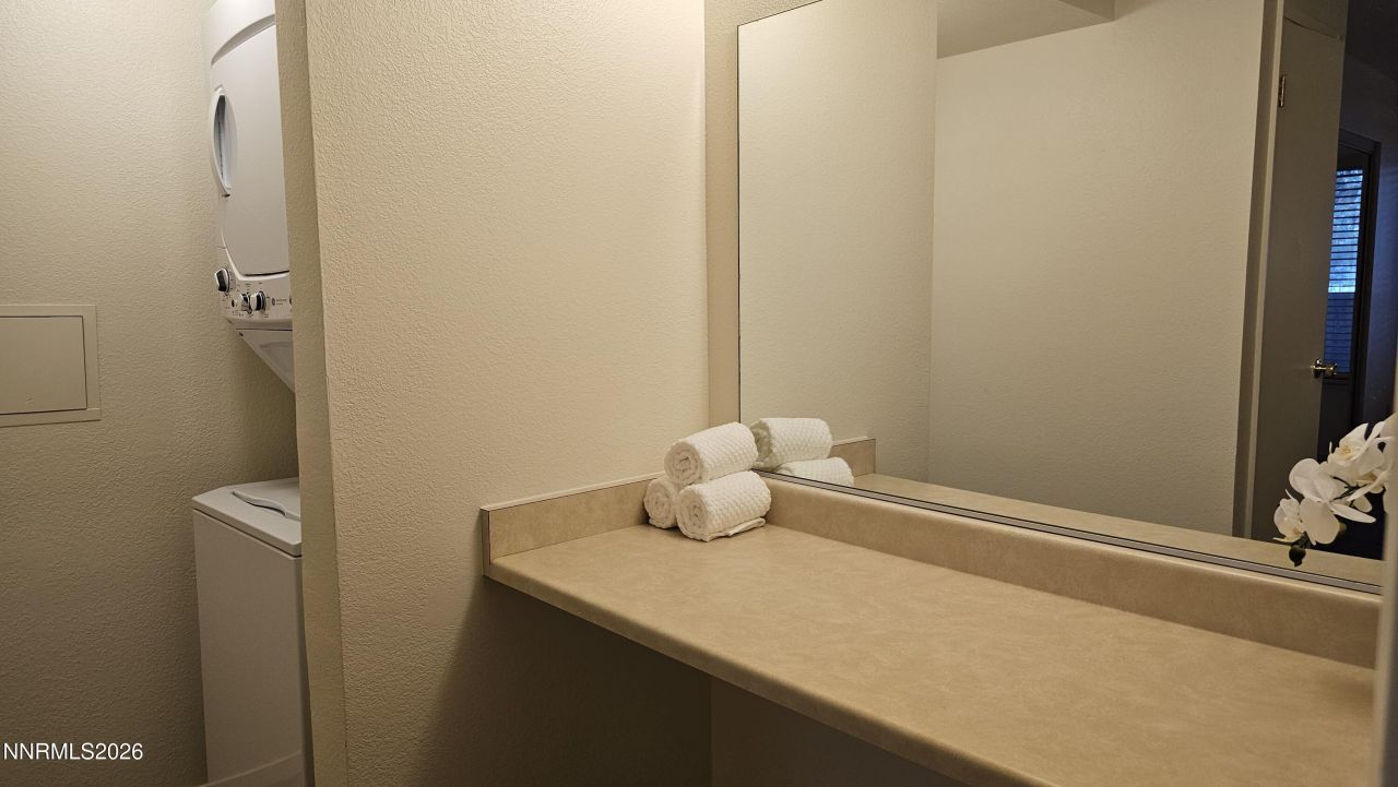 1465 E Peckham Lane, Unit 55, Reno, NV 89502 Photo