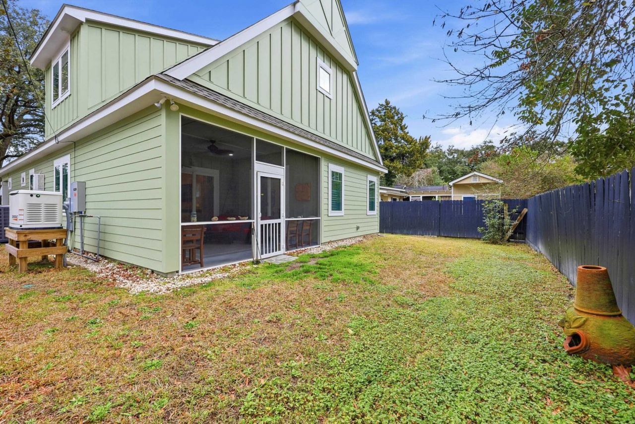 1109 Duke St.  Photo 19