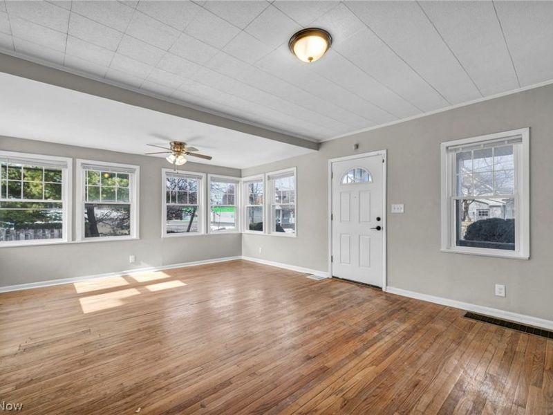 18526 Underwood Avenue, Cleveland, OH 44119 Photo 12