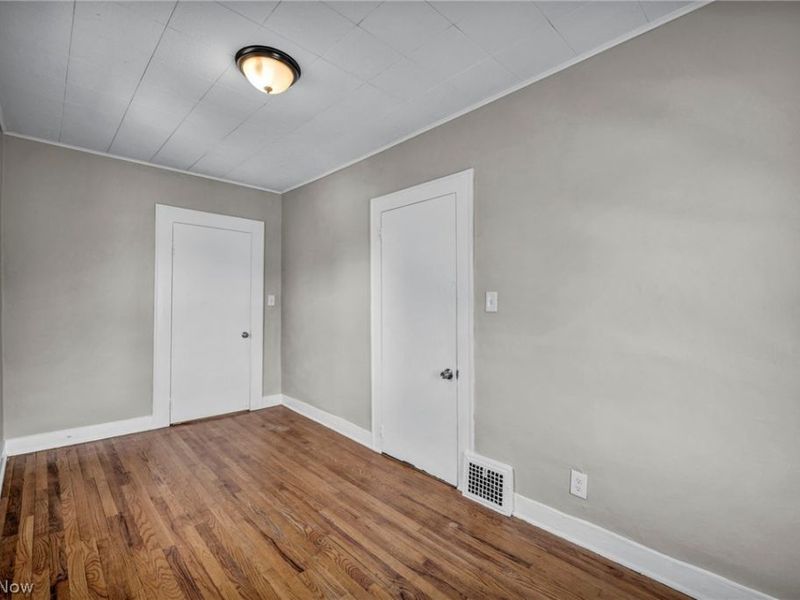 18526 Underwood Avenue, Cleveland, OH 44119 Photo 29