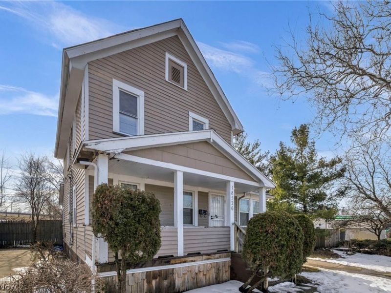 18526 Underwood Avenue, Cleveland, OH 44119 Photo 3