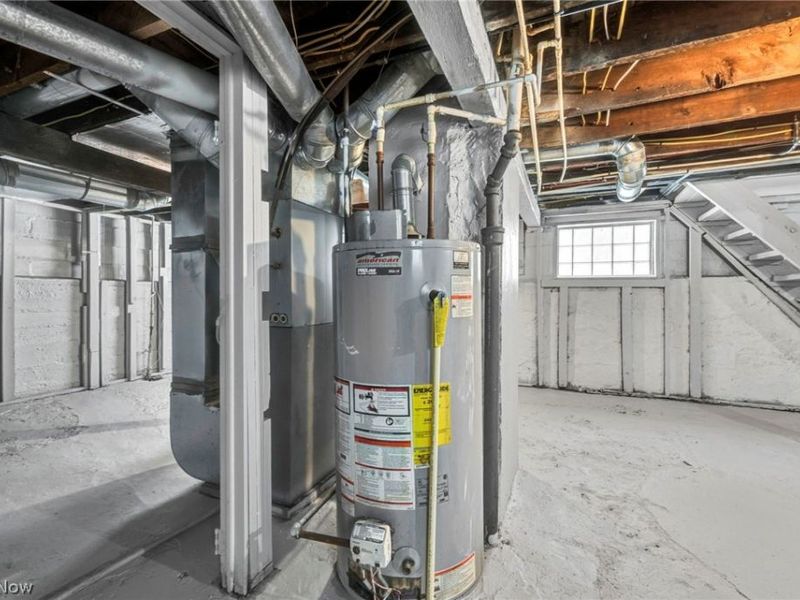 18526 Underwood Avenue, Cleveland, OH 44119 Photo 43