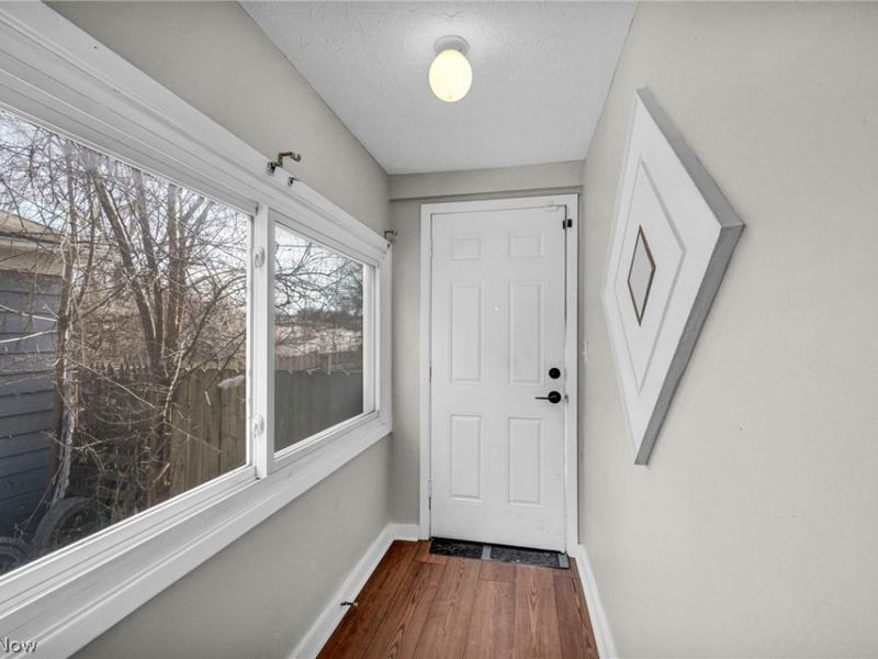 18526 Underwood Avenue, Cleveland, OH 44119 Photo 8